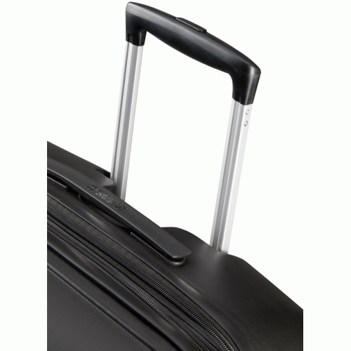 Чемодан American Tourister BON AIR DLX 66/73L MB2*09002 черный средний (M)